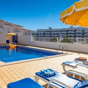 Carruna Aparthotel